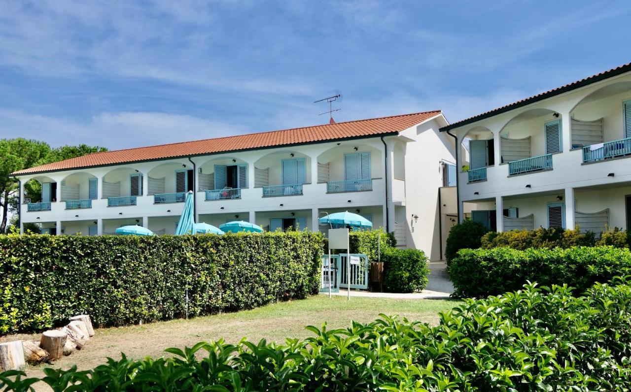Apartments In Residence In Vada With Swimming Pool 450 Meters From The Sea Kültér fotó